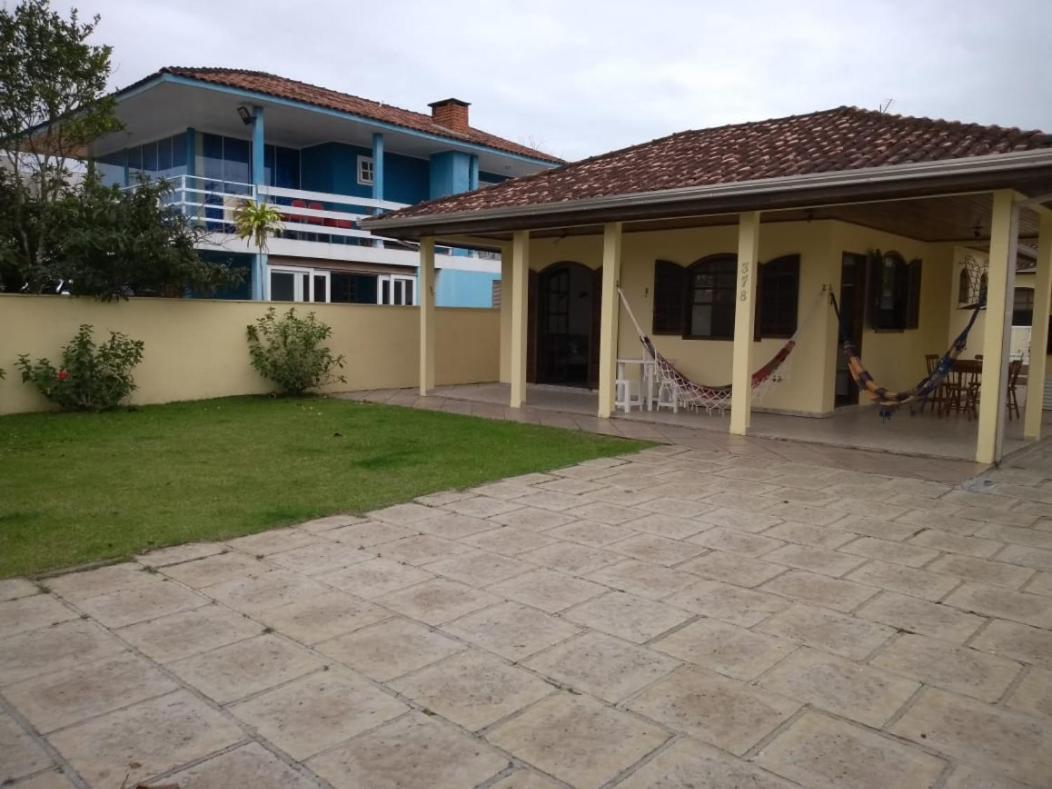Casa Guaratuba Espacosa E Confortavel Exterior photo
